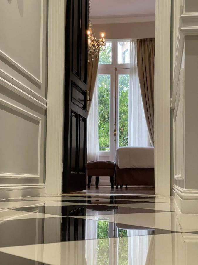 Mansion Luxury Hotel 4*