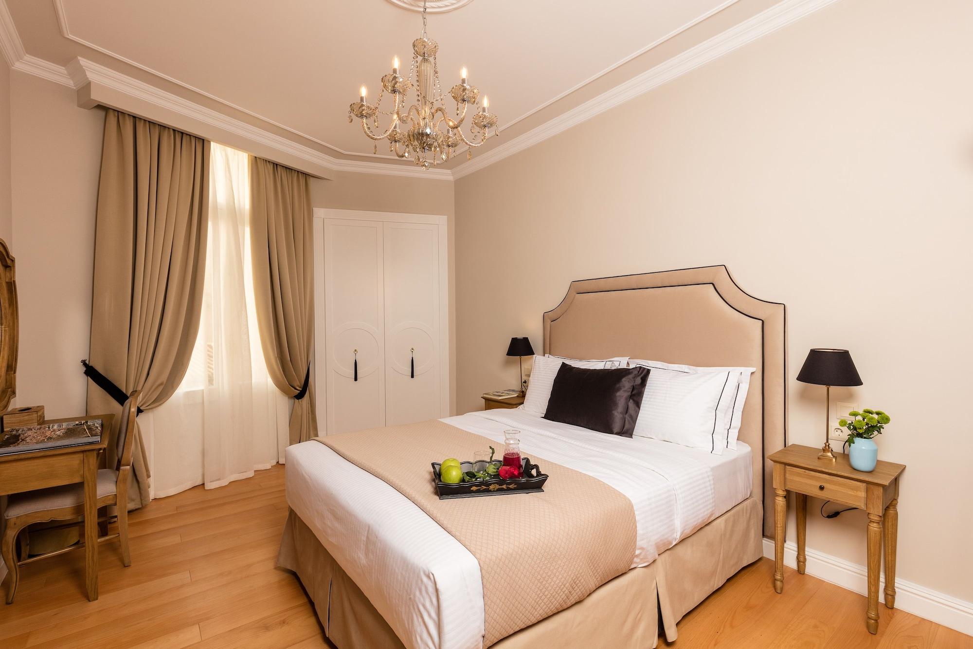 Mansion Luxury 4*