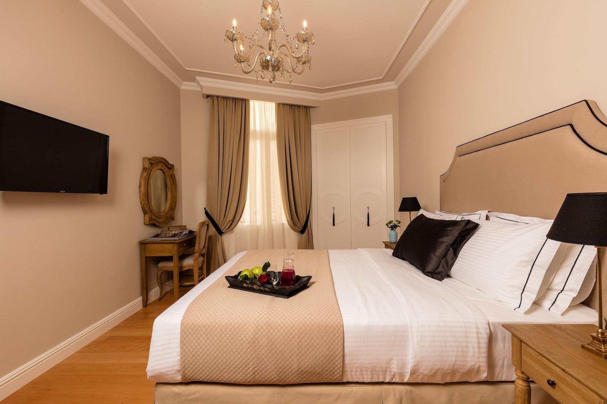 Mansion Luxury 4*
