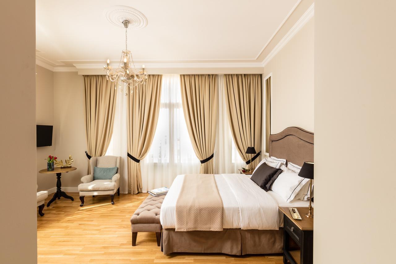 Mansion Luxury Hotel 4*
